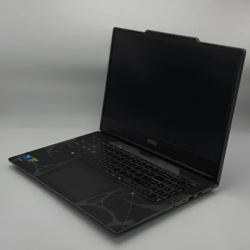 MSI Cyborg 15 / Core 7 240H (Gen 2) / RTX 5060 / 16 Go DDR5