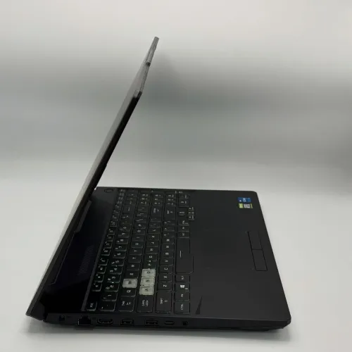 ASUS TUF Gaming F15 / i7-11800H / 16 Go DDR4 / 512 Go SSD / RTX 3060 6 Go / 15.6 FHD 144 Hz