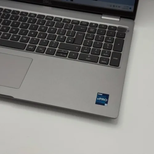 Dell Latitude 5540 / i5-1345U / 16 Go / 256 Go SSD / 15.6 FHD