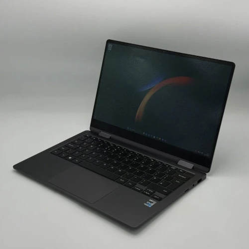 Samsung Galaxy Book3 360 / i5-1340P / 16 Go DDR4X / 512 Go SSD / OLED x360