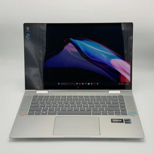 HP Envy x360 15 / i5-1335U / 8 Go DDR5 / 512 Go SSD / OLED x360