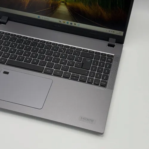 Acer TravelMate P2 16 / i3-1315U / 8 Go / 512 Go SSD / 16 FHD+