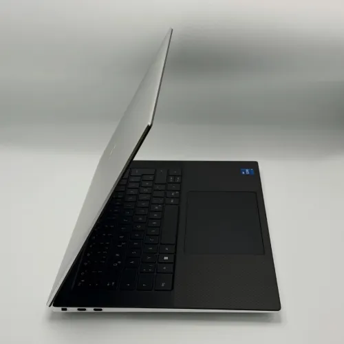 Dell XPS 15 9530 / i7-13700H / 16 Go DDR5 / RTX 4050 / 15 FHD+