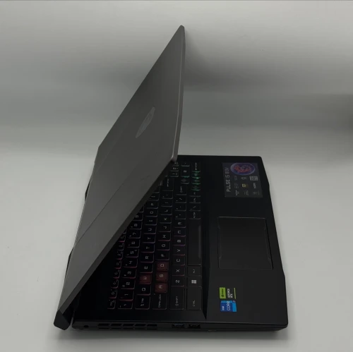 MSI Pulse 15 / i7-13700H / RTX 4070 / QHD 165Hz