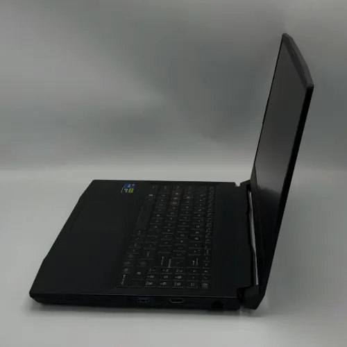 MSI Katana 15 B13 / i7-13700H / RTX 4060 / 240Hz