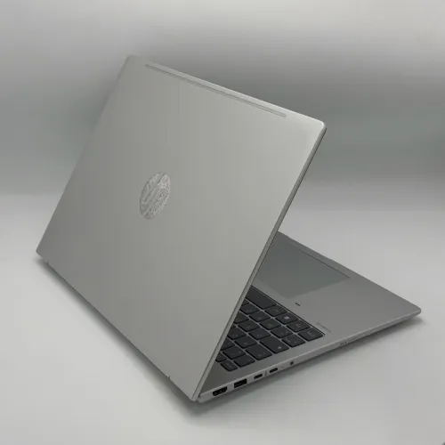 HP ProBook 4 G1aH 16 / Ryzen 5 220 / 16 Go DDR5 / 512 Go SSD NVMe
