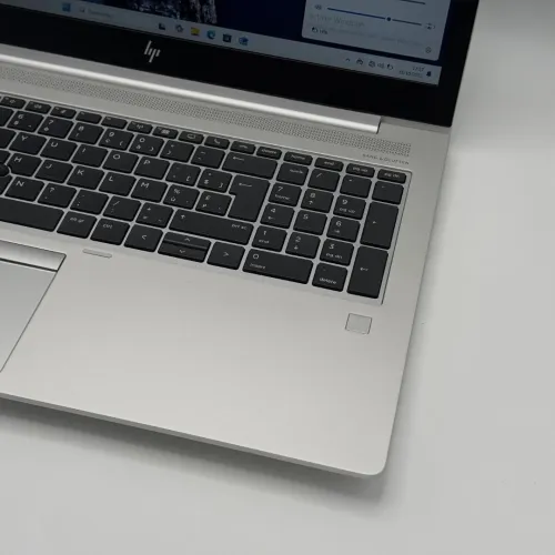 HP ELITEBOOK 755 G5 / AMD RYZEN 3 Pro 2300U / 16Go DDR4 / AMD VEGA / 15.6 FHD
