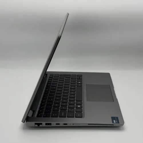 DELL LATITUDE 5450 / ULTRA 7 165U Vpro / 32Go DDR5 / 512SSD / 14 FHD