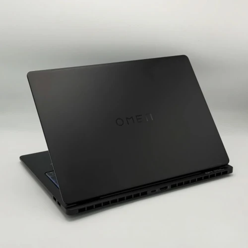 HP OMEN TRANSCEND O14 / ULTRA 9 185H / NVIDIA RTX 4070 8Go / 32Go DDR5 / 1TO SSD / 14 OLED 3k 120Hz