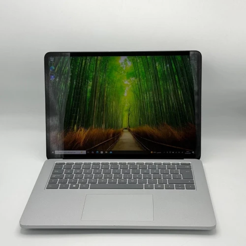 Microsoft Surface Laptop Studio / i7-11370H / 32 Go / 1 To SSD / RTX 3050 Ti / 120Hz