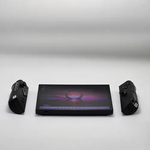 LENOVO LEGION GO/ AMD RYZEN Z1 EXTREME/16GO DDR6 /512SSD/AMD RADEON GRAPHICS 3G/ 8.8" 2IK+ IPS 144Hz