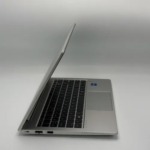 HP ELITEBOOK 640 G10 / i7-1355U / 32Go DDR4 / 512Go SSD NVMe