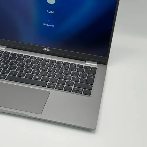 DELL LATITUDE 5330 / vPRO 12th I5-1245U / 16Go DDR4 / 256SSD / 13.3 FHD