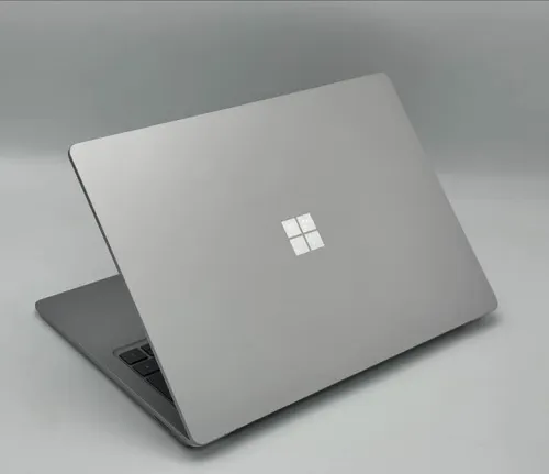 SURFACE LAPTOP 6 For Business / ULTRA 5 135H / 16Go DDR5X / 256Go SSD / 13.4 QHD
