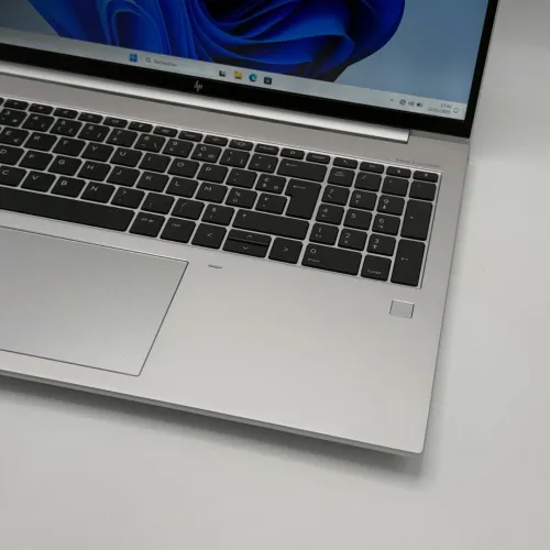 HP ELITEBOOK 865 G10 / AMD RYZEN 5 7545U / 16Go DDR5 / 512SSD / 16 FHD+