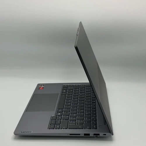Lenovo ThinkBook 14 G7 ARP  Ryzen 7 7735HS / 16 Go DDR5 / 512 Go SSD / 14 FHD+