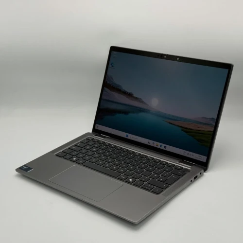 Dell Latitude 7350 x360 Convertible / Ultra 7 165U / 16 Go DDR5 / 512 Go SSD / 13.3 QHD+ Tactile