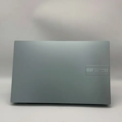ASUS VivoBook Go 15 / Ryzen 5 7520U / 16 Go DDR5 / 512 Go SSD / 15.6 FHD