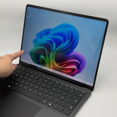 MICROSOFT SURFACE LAPTOP 7 / SnapDragon X 12Core  / 16Go DDR5X / 512Go SSD / 13.4 QHD HDR Tactile