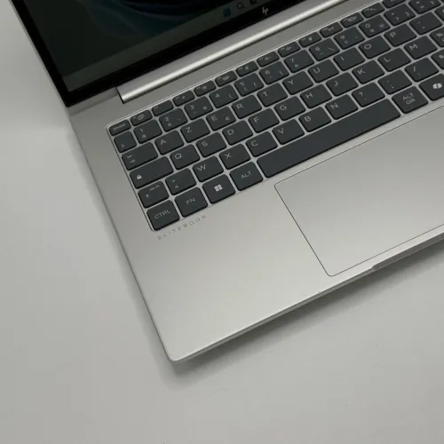 HP ELITEBOOK 640 G11 / Core Ultra 7 165U / 16Go DDR5 / 512Go SSD NVMe