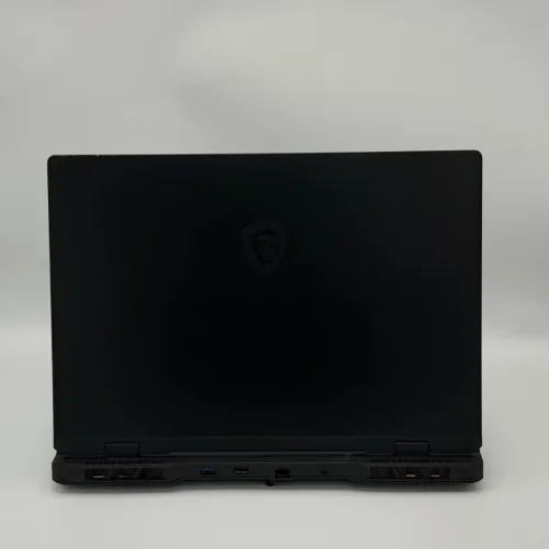 MSI Crosshair 16 HX / i7-14700HX / 16 Go DDR5 / RTX 4060 / QHD+ 240Hz