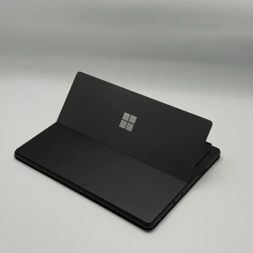 Microsoft Surface Pro 8 / i7-1185G7 / 16 Go / 512 Go SSD / 3K Tactile + Stylet