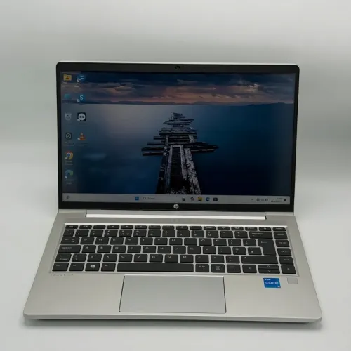 HP PROBOOK 640 G8 / 11th I5-1135G7 / 16Go DDR4 / 256SSD / 14 FHD