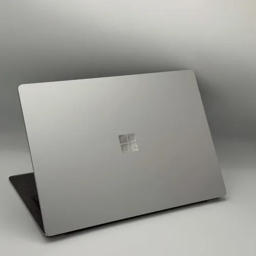 Microsoft Surface Laptop 3 / i5-1035G7 / 8 Go / 256 Go SSD / 13.4 2.2K Tactile