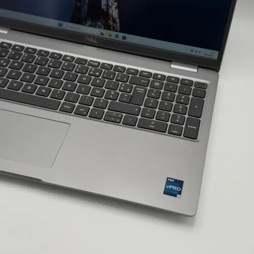 Dell Latitude 5540 / i5-1345U / 16Go DDR4 / 256Go SSD / 15.6 FHD Tactile