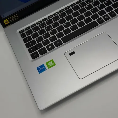 Acer Aspire 5 A517 / i5-1135G7 / 20 Go DDR4 / 512 Go SSD / MX450 / 17.3 FHD