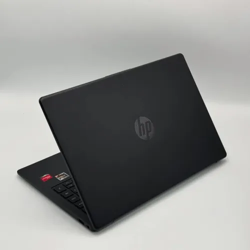 HP LAPTOP 14 / AMD RYZEN 5 7520U (13th) / 16Go DDR5 / 1To SSD / 14