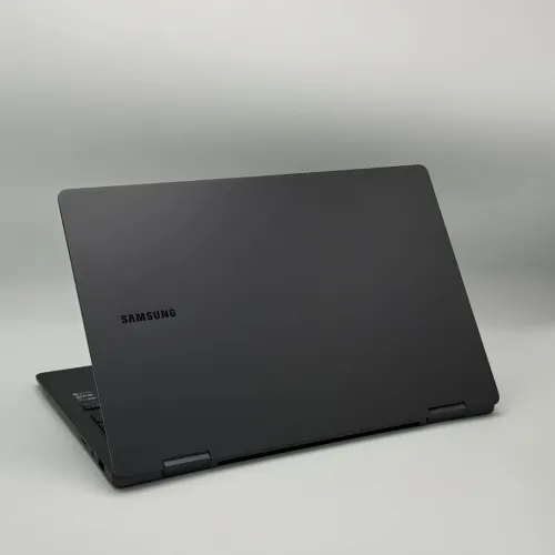 SAMSUNG GALAXYBOOK 3 x360 AMOLED / 13th I5-1340P / 16Go DDR5 / 512SSD / 13.3 FHD Tactile