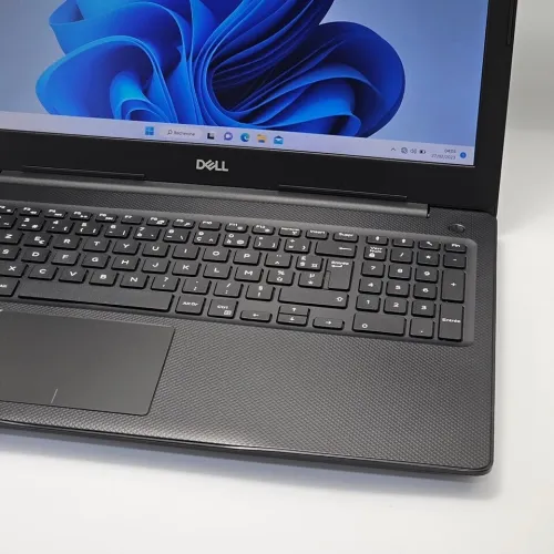 DEL VOSTRO 3580 / 8th I5-8265U / 8GO DDR4 / 256SSD / AMD RADEON 520 2Go / 15.6" HD