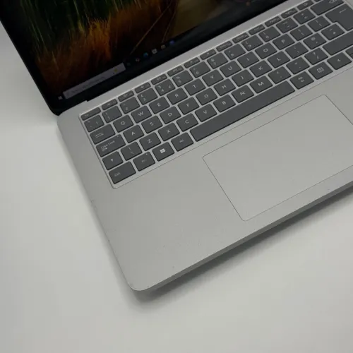 Microsoft Surface Laptop Studio / i7-11370H / 32 Go / 1 To SSD / RTX 3050 Ti / 120Hz