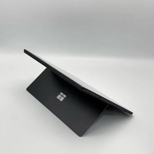 MICROSOFT SURFACE PRO 8 Avec Stylet Détachable / 11th I7-1185G7 / 16GO LPDDR4X / 256SSD / 13.4 3K