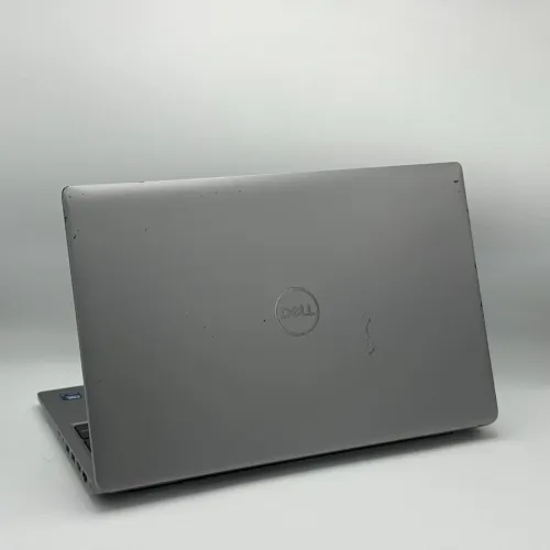 Dell Latitude 3540 / i5-1335U / 8 Go / 256 Go SSD NVMe / 15.6 FHD