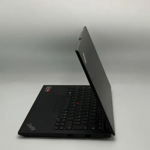 Lenovo ThinkPad E14 Gen 5 Aluminium / Ryzen 5 7530U / 16 Go / 512 Go SSD / 14 WUXGA