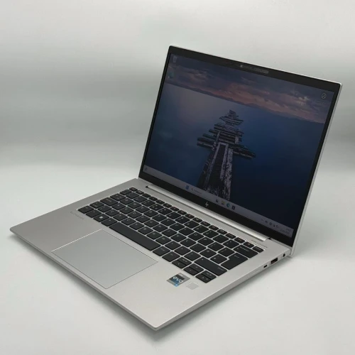 HP EliteBook 840 G10 / i5-1335U / 16 Go DDR5 / 256 Go SSD / 14 FHD+