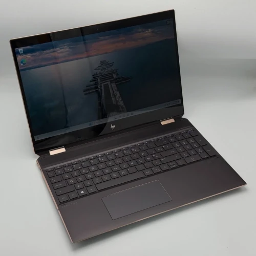 HP Spectre x360 15-df0027nb / i7-8565U / 16 Go / 512 Go SSD / MX150 / 15.6 Tactile x360