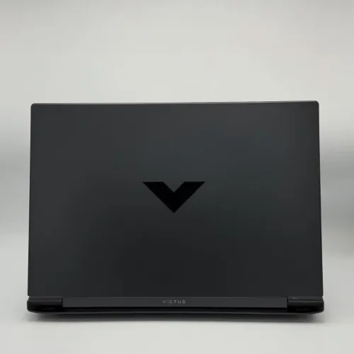 HP Victus 16  / i7-13620H / 16 Go DDR5 / 512 Go SSD / RTX 4060 8Go / 16.1 FHD 165hz