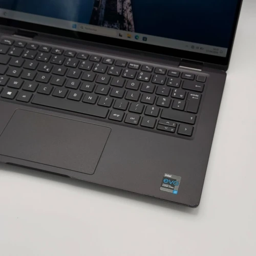 Dell Latitude 7420 2-in-1 x360 / i7-1185G7 / 32 Go / 256 Go SSD / 14 Tactile