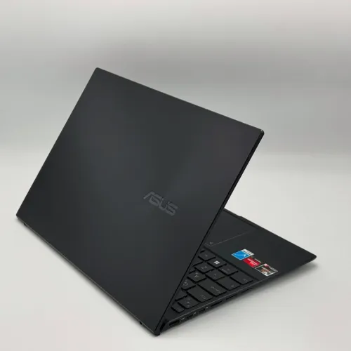 ASUS ZENBOOK x14 OLED / RYZEN 9 5900HX / 16Go DDR4x / 1To SSD / 14 OLED 2.8K