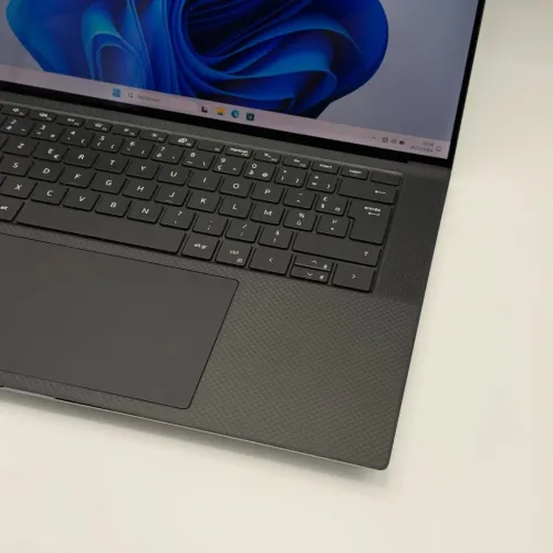 DELL PRECISION 5550 / i7-10850H / 32Go / 512SSD / Quadro T1000 / 15.6 4K Tactile