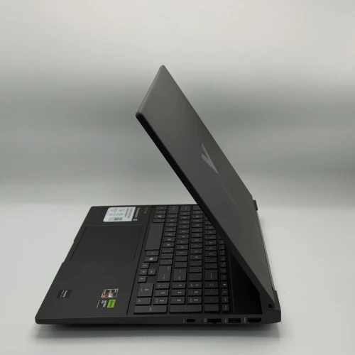 Victus by HP 15-fb3093dx / Ryzen 7 7445HS / 16Go DDR5 / RTX 4050 / 512SSD / 15.6 FHD 144Hz