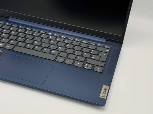 LENOVO IDEAPAD SLIM 3 / 2023 I3-N305 / 8Go DDR5 / 512SSD / 14 FHD