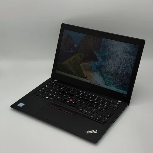 LENOVO THINKPAD X280 Tactile / 8th I5-8250U / 8Go DDR4 / 256SSD / 12.5 Tactile