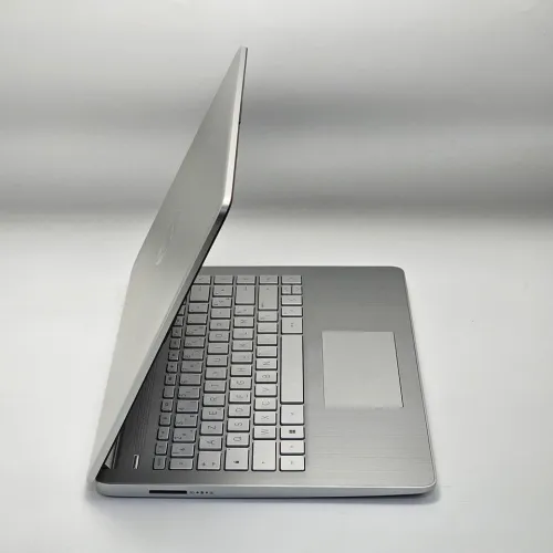 HP LAPTOP 14 / 12th I3-1215U / 8GO DDR4 / 256SSD / 14" FHD