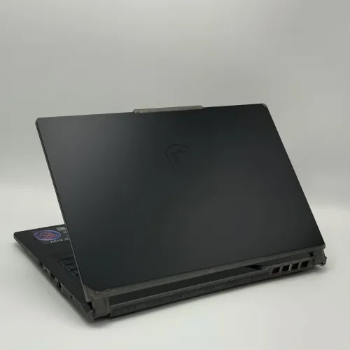 MSI CYBORG 15 / 13th I7-13620H / NVIDIA RTX 4060 8Go / 16Go DDR5 / 1To SSD / 15.6 144Hz FHD