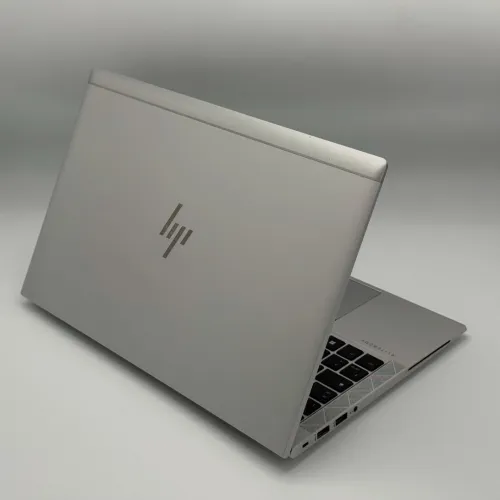 HP ELITEBOOK 840 G8 / i5-1145G7 / 16Go DDR4 / 256Go SSD NVMe