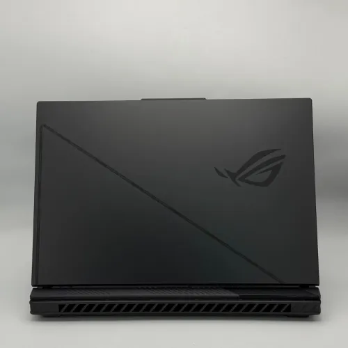 ASUS ROG Strix G16 (G614J) / i7-13650HX / 16 Go DDR5 / RTX 4060 / QHD+ 240Hz
